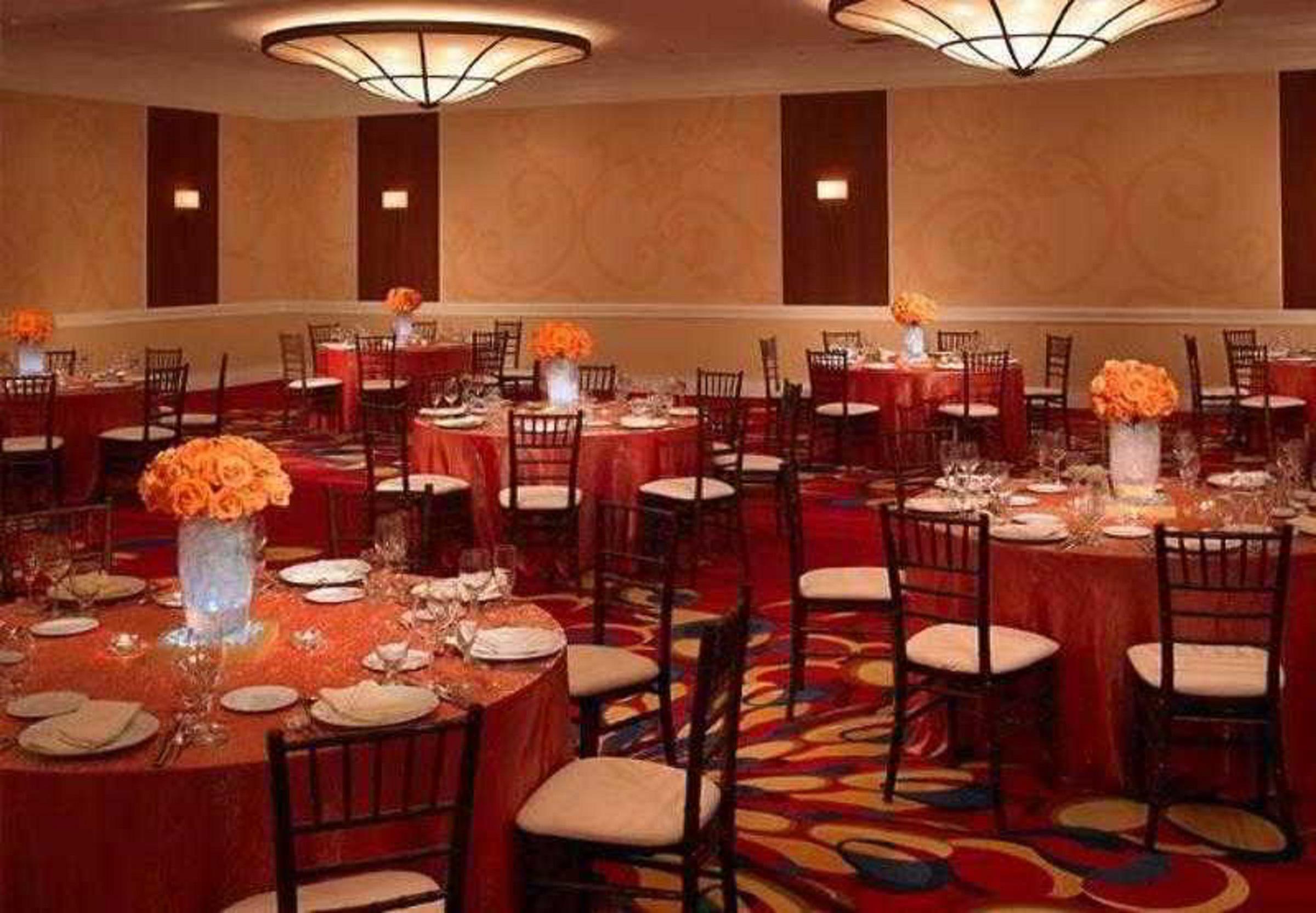 Wyndham Cleveland Airport Hotel Екстериор снимка