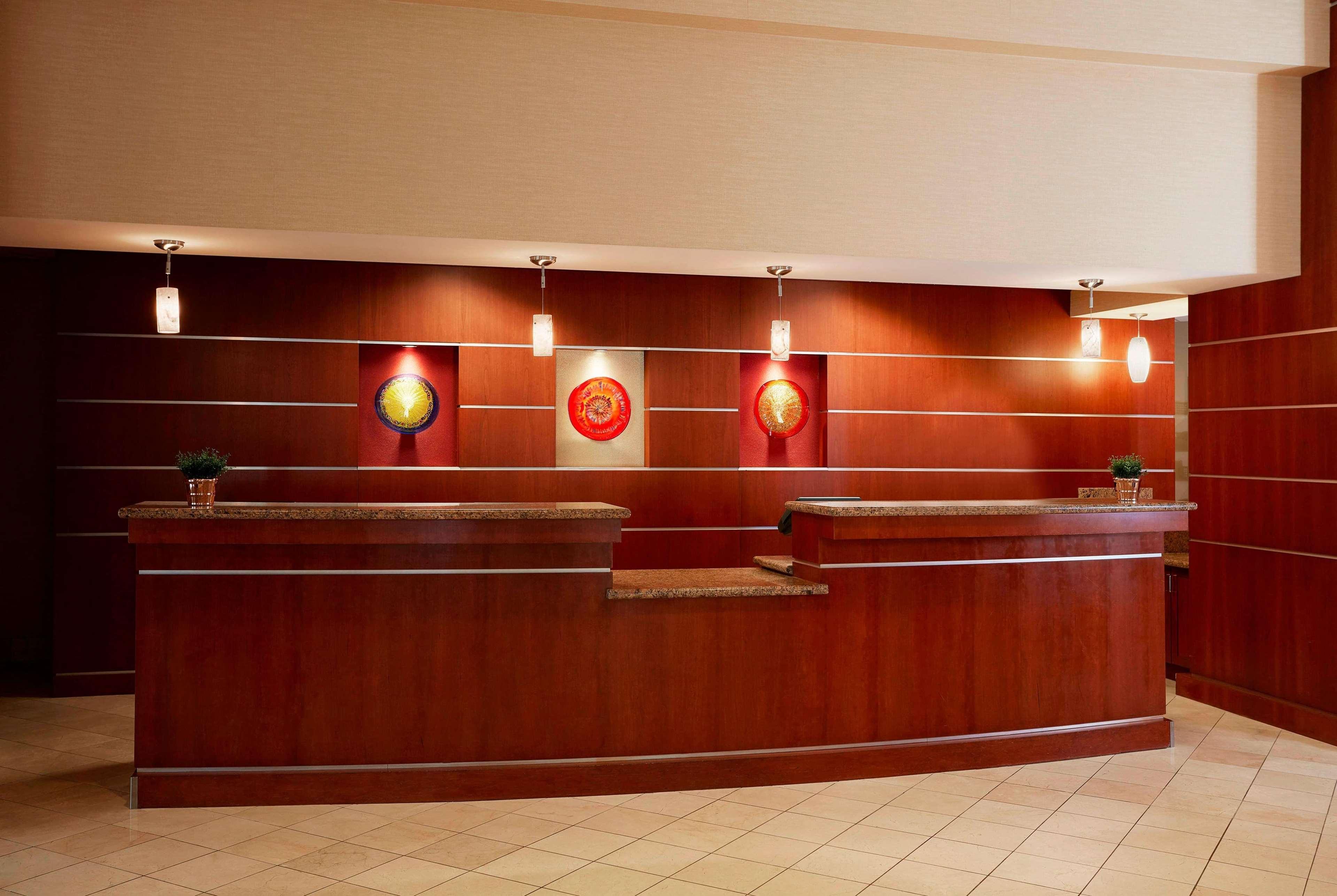 Wyndham Cleveland Airport Hotel Екстериор снимка
