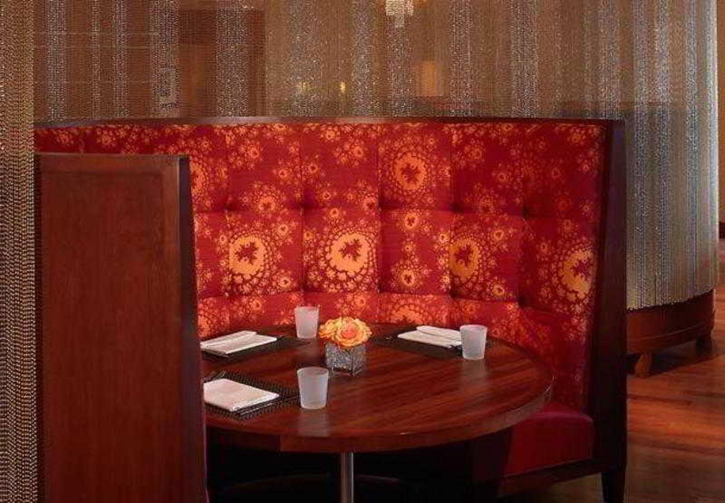 Wyndham Cleveland Airport Hotel Екстериор снимка
