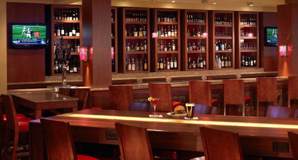 Wyndham Cleveland Airport Hotel Екстериор снимка